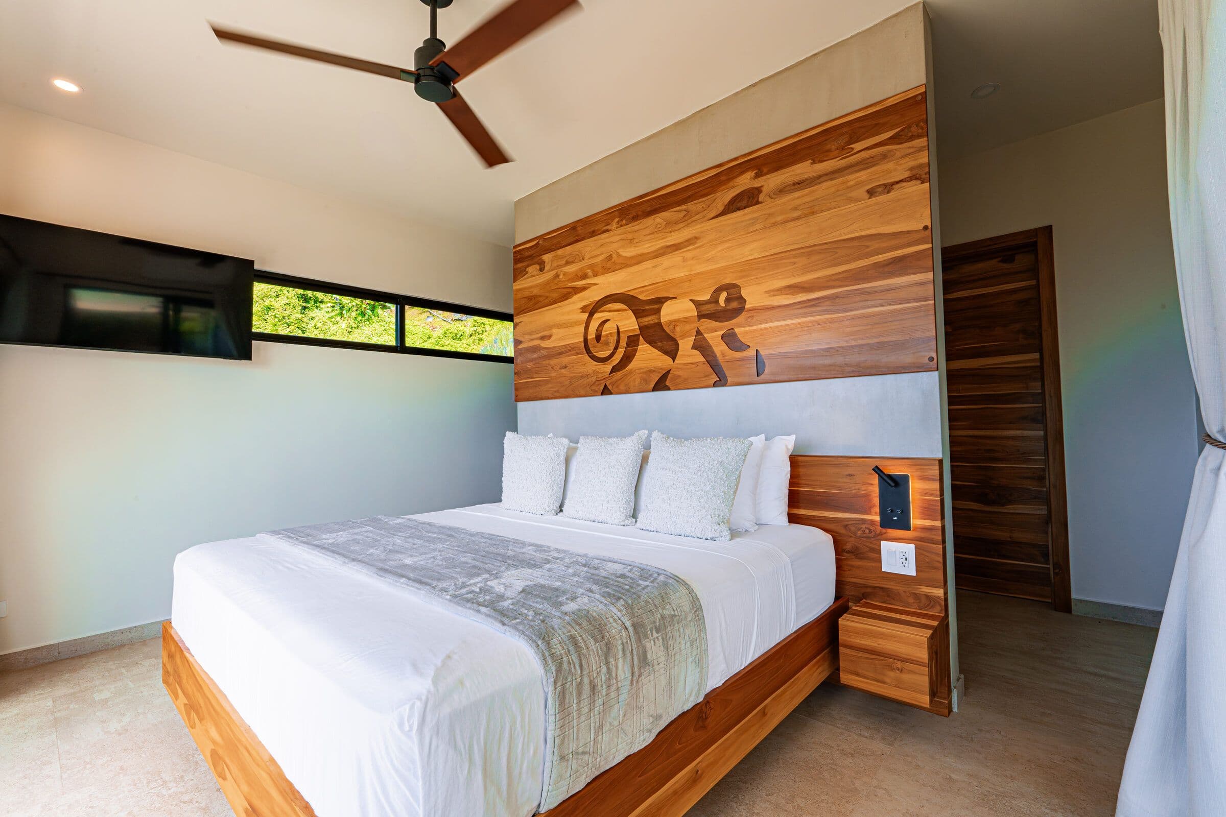 Freestanding tub with ocean view